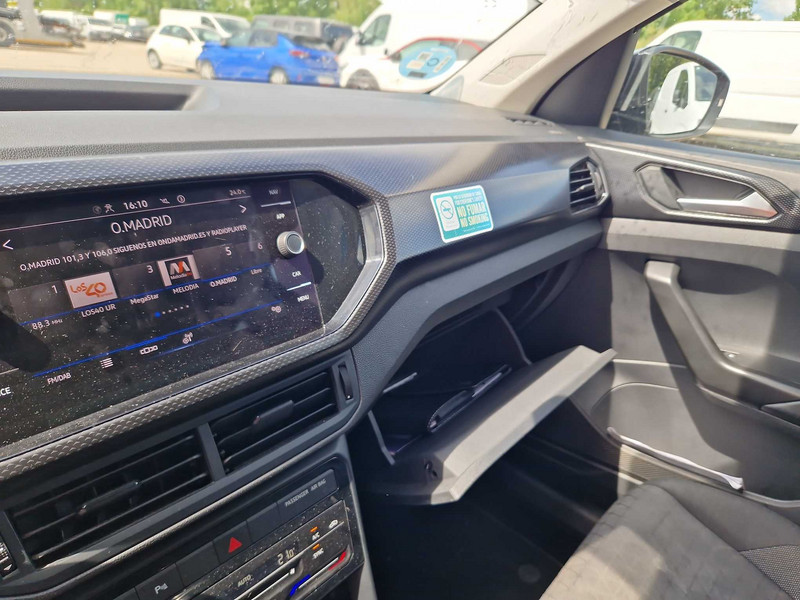 Foto Volkswagen T-CROSS 11