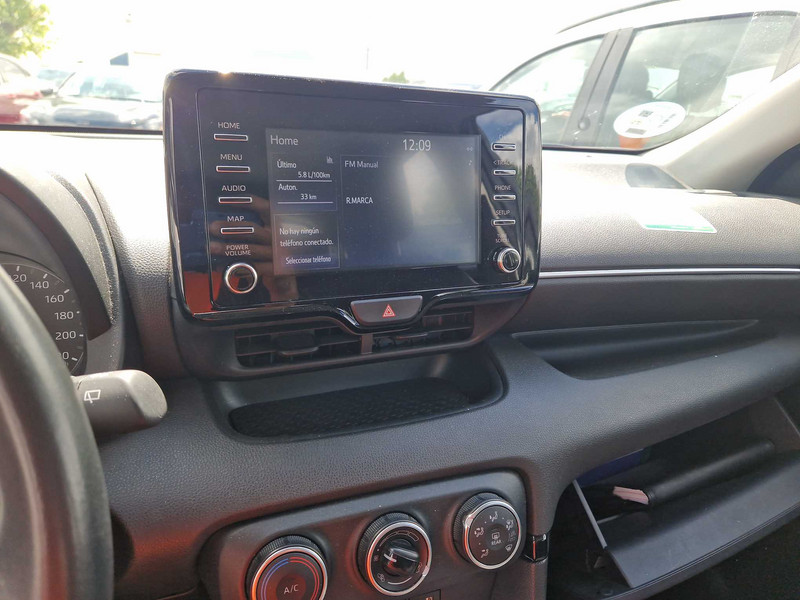 Foto Toyota Yaris 9
