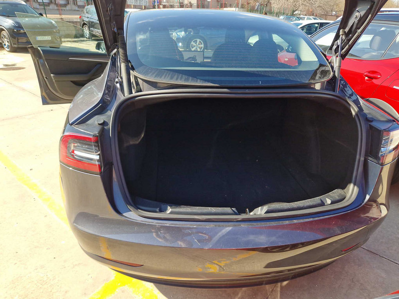 Foto Tesla Model 3 14