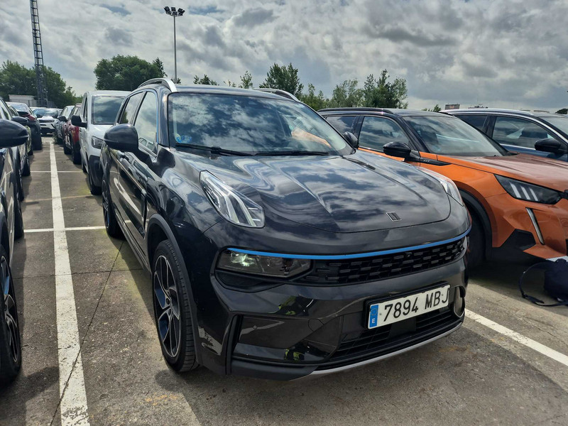 Foto LYNK & CO 01 4