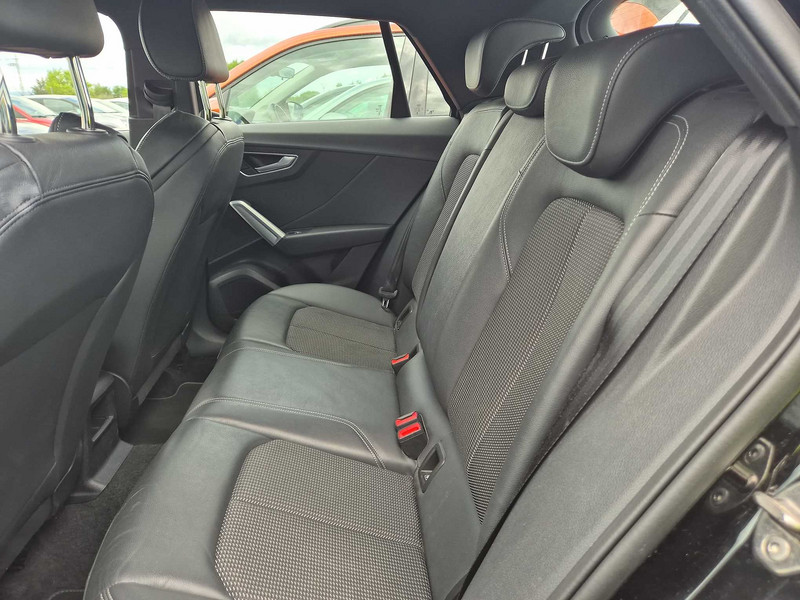 Foto Audi Q2 13