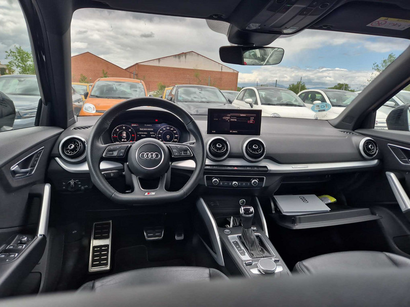 Foto Audi Q2 14