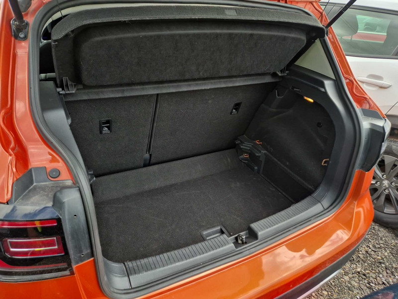 Foto Volkswagen T-CROSS 17