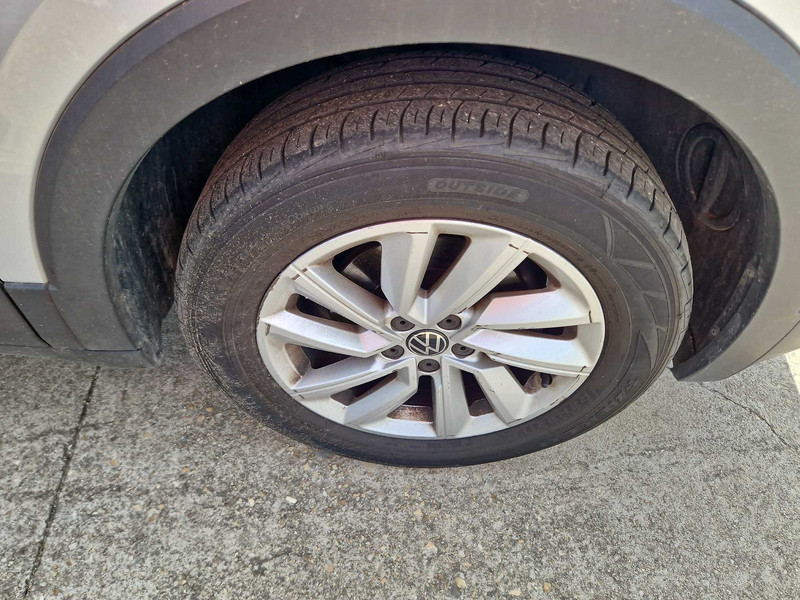 Foto Volkswagen T-CROSS 23