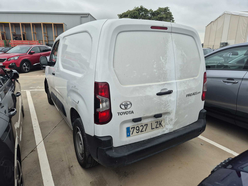 Foto Toyota Proace City 2