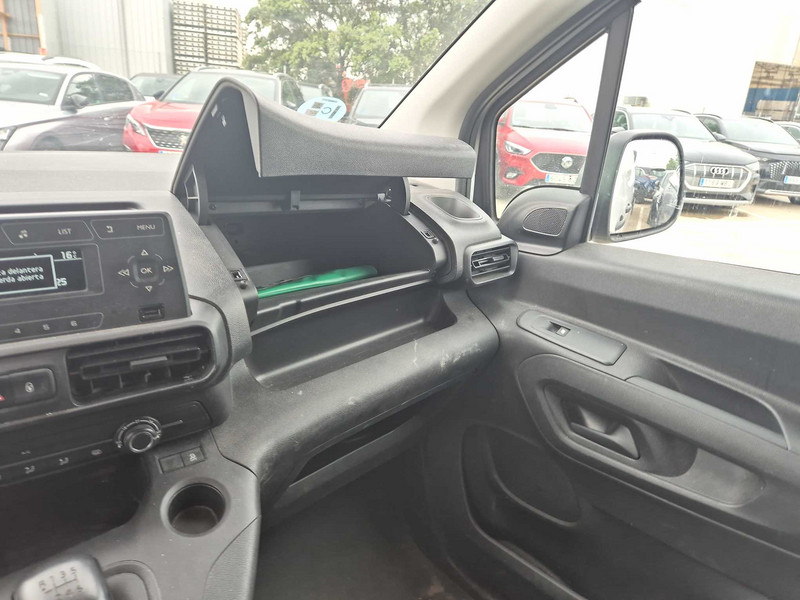 Foto Toyota Proace City 11