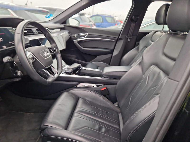 Foto Audi E-TRON 11