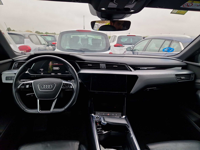 Foto Audi E-TRON 13