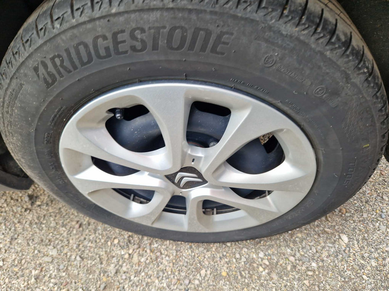 Foto Citroën C3 Aircross SUV C3 1.2 PureTech S&S YOU! 83 21