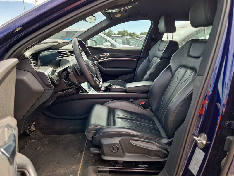 Foto Audi E-TRON 12