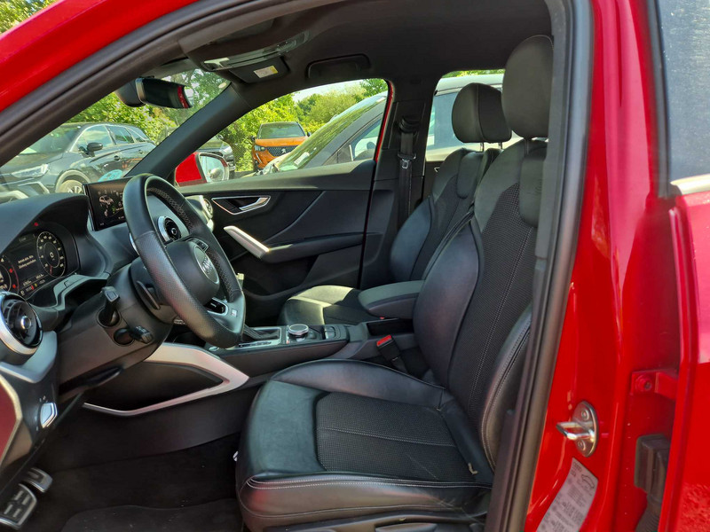 Foto Audi Q2 13
