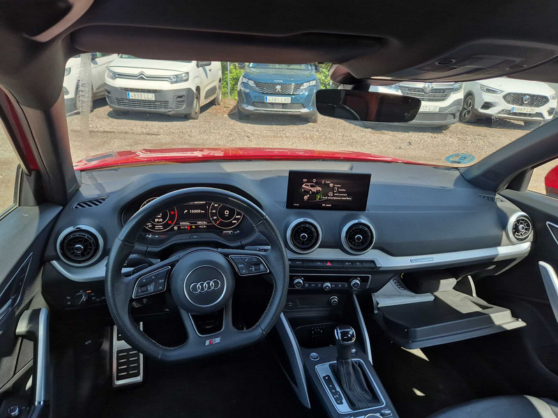 Foto Audi Q2 15