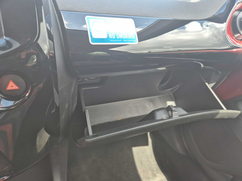 Foto Peugeot 108 11