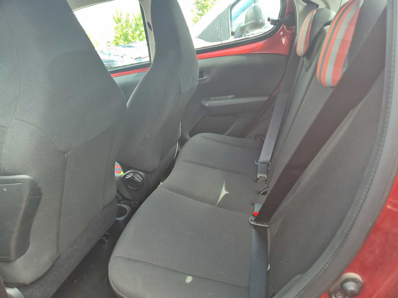 Foto Peugeot 108 12