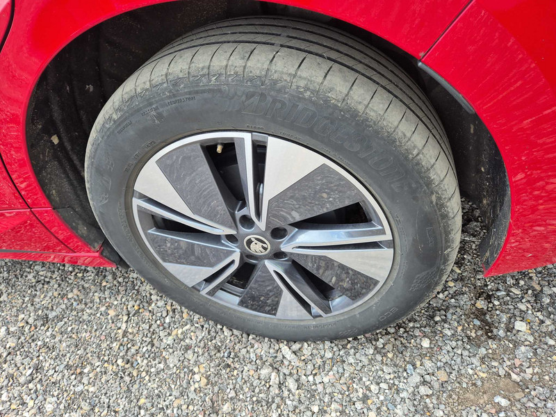 Foto Skoda ENYAQ iV 22