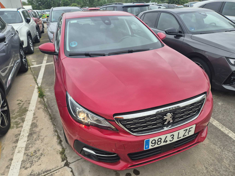 Foto Peugeot 308 GTi 308 1.2 PureTech S&S Allure Pack EAT8 130 4