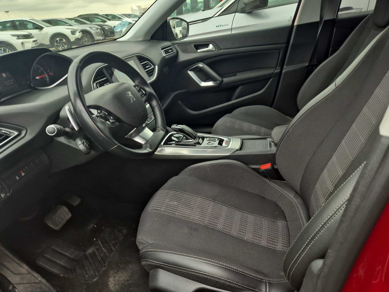 Foto Peugeot 308 GTi 308 1.2 PureTech S&S Allure Pack EAT8 130 9