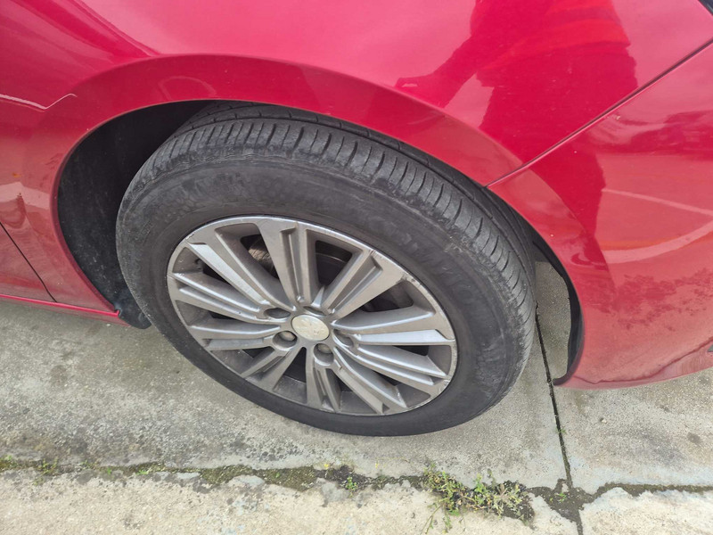 Foto Peugeot 308 GTi 308 1.2 PureTech S&S Allure Pack EAT8 130 24