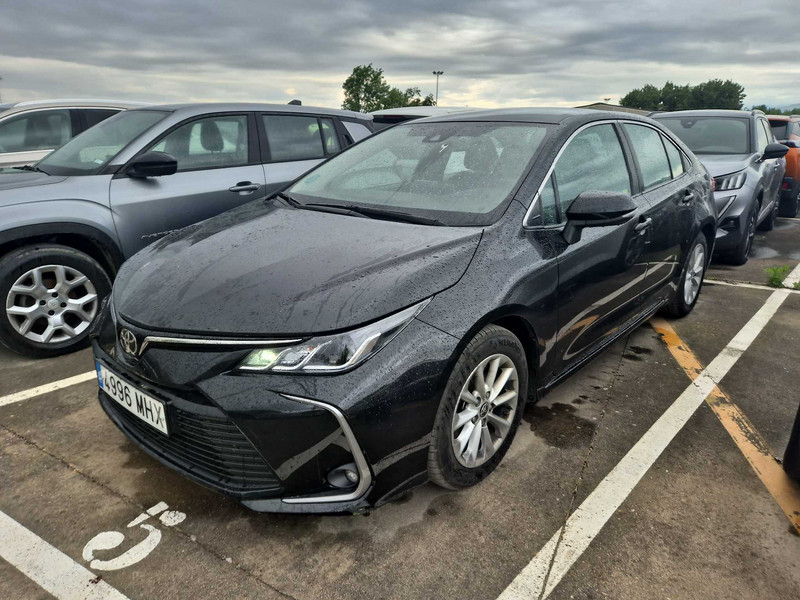 Toyota Corolla Sedán 125H Active Tech