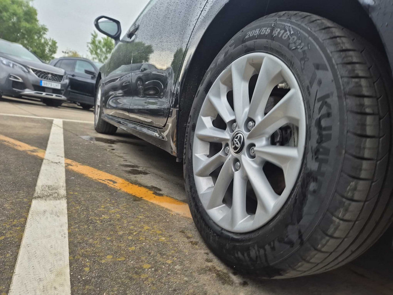 Foto Toyota Corolla 19