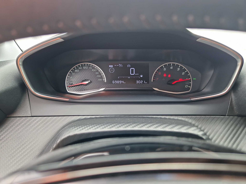 Foto Peugeot 208 9