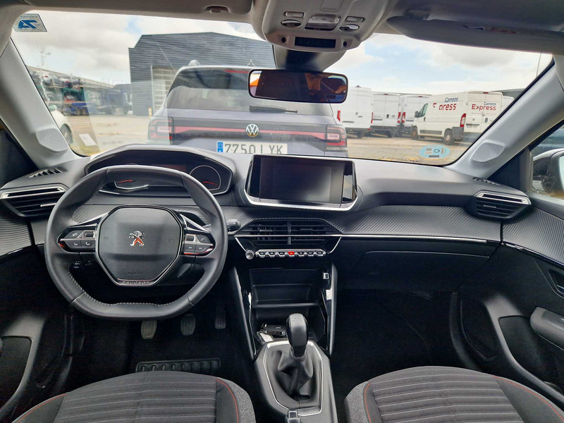 Foto Peugeot 208 14