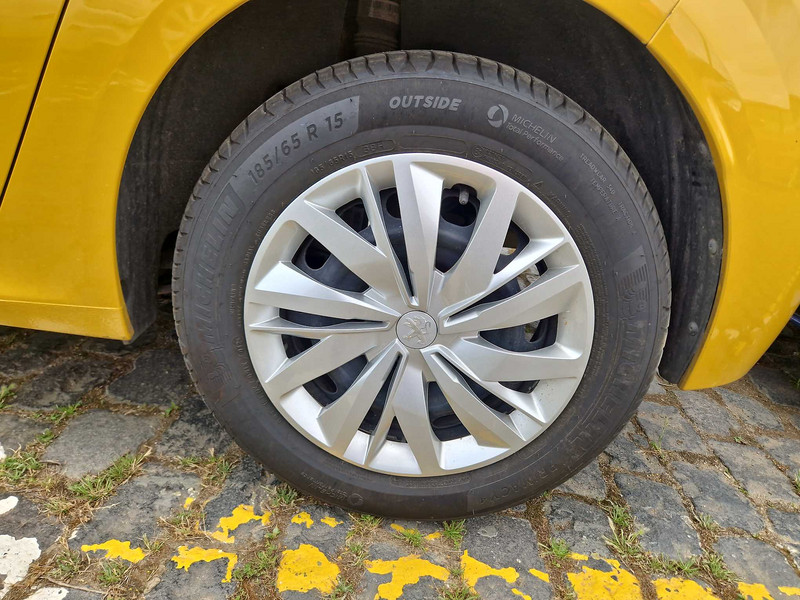 Foto Peugeot 208 22