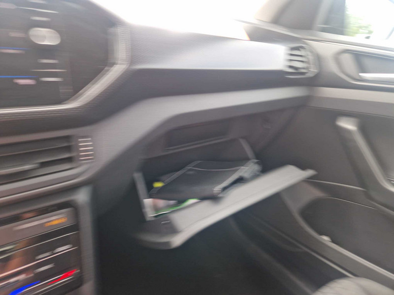 Foto Volkswagen T-CROSS 10