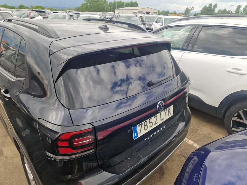 Foto Volkswagen T-CROSS 15