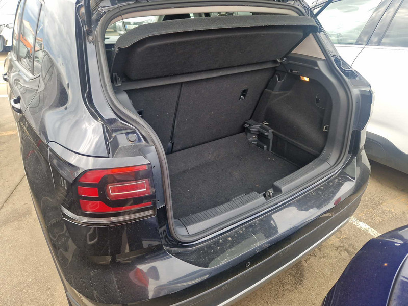 Foto Volkswagen T-CROSS 16