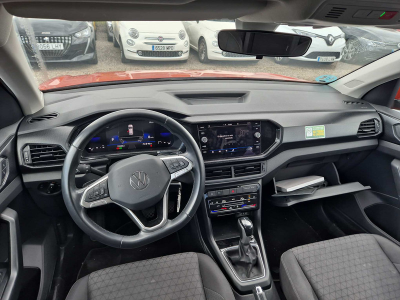 Foto Volkswagen T-CROSS 14