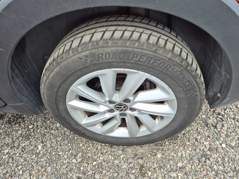 Foto Volkswagen T-CROSS 21