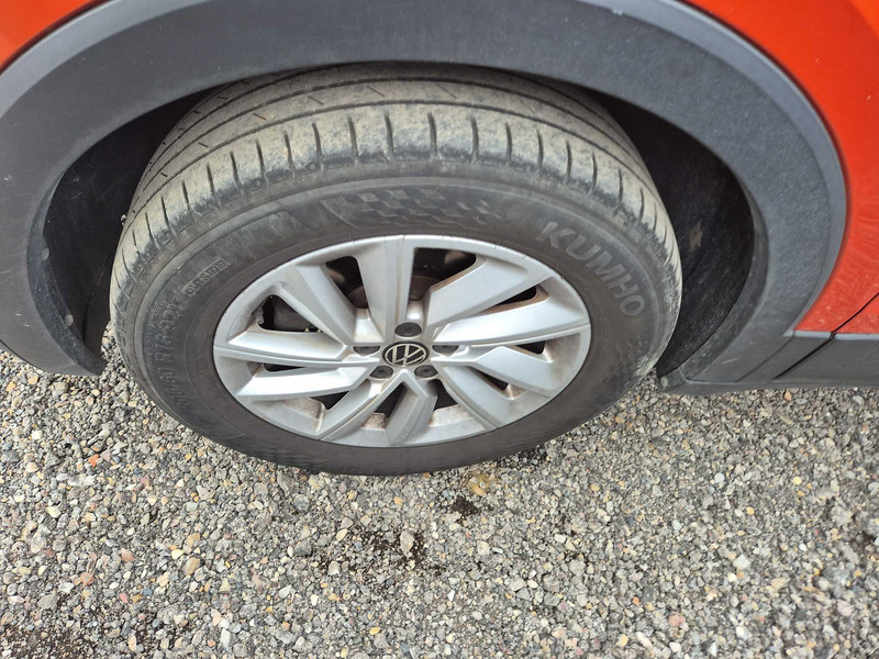 Foto Volkswagen T-CROSS 24