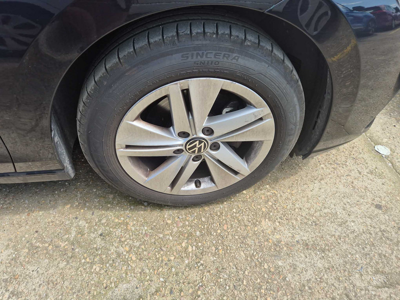 Foto Volkswagen Golf 23