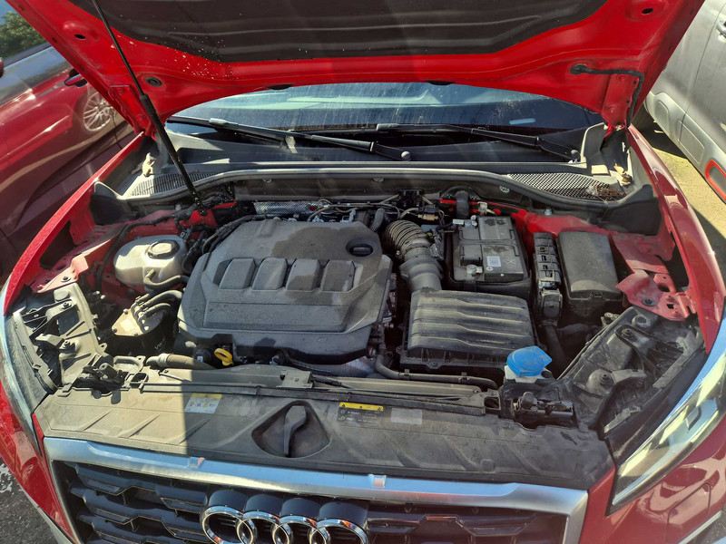 Foto Audi Q2 8
