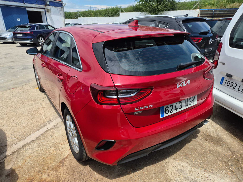 Foto Kia Cee'd Ceed 1.6 MHEV iMT Eco-Dynamics Drive 136 2