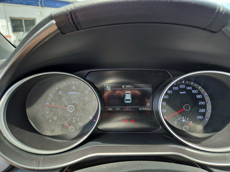 Foto Kia Cee'd Ceed 1.6 MHEV iMT Eco-Dynamics Drive 136 10