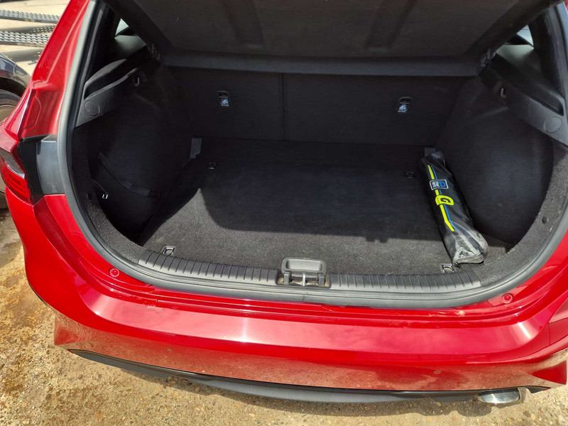 Foto Kia Cee'd Ceed 1.6 MHEV iMT Eco-Dynamics Drive 136 17