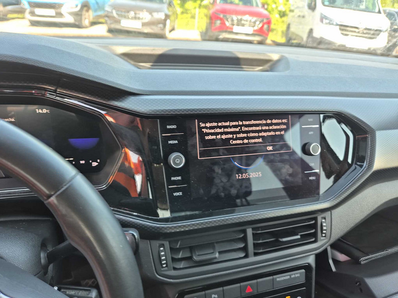 Foto Volkswagen T-CROSS 10