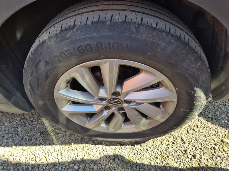 Foto Volkswagen T-CROSS 21