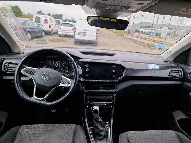 Foto Volkswagen T-CROSS 14