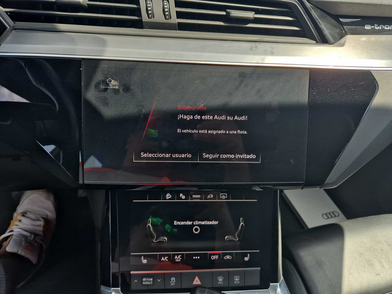 Foto Audi E-TRON 8