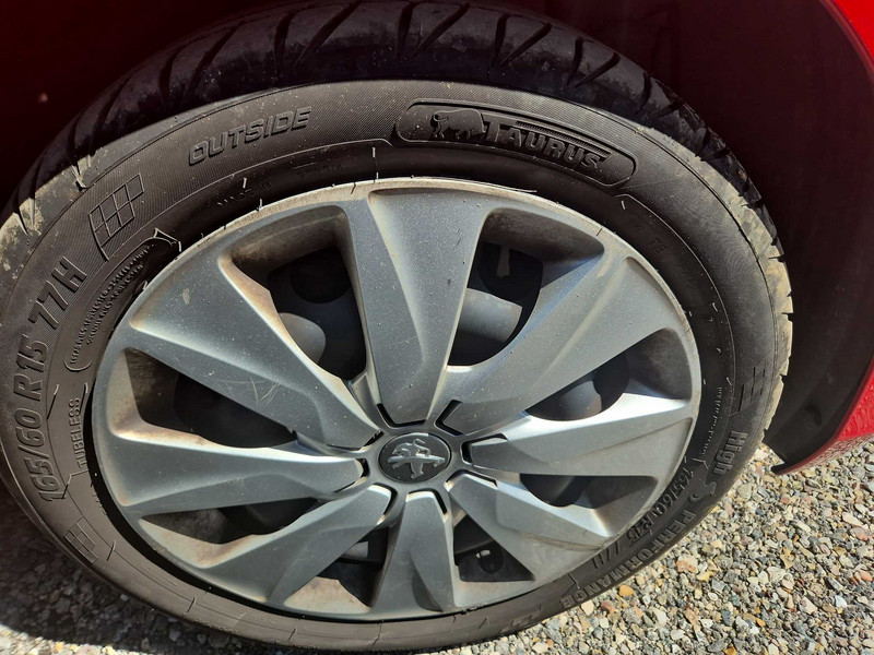 Foto Peugeot 108 23