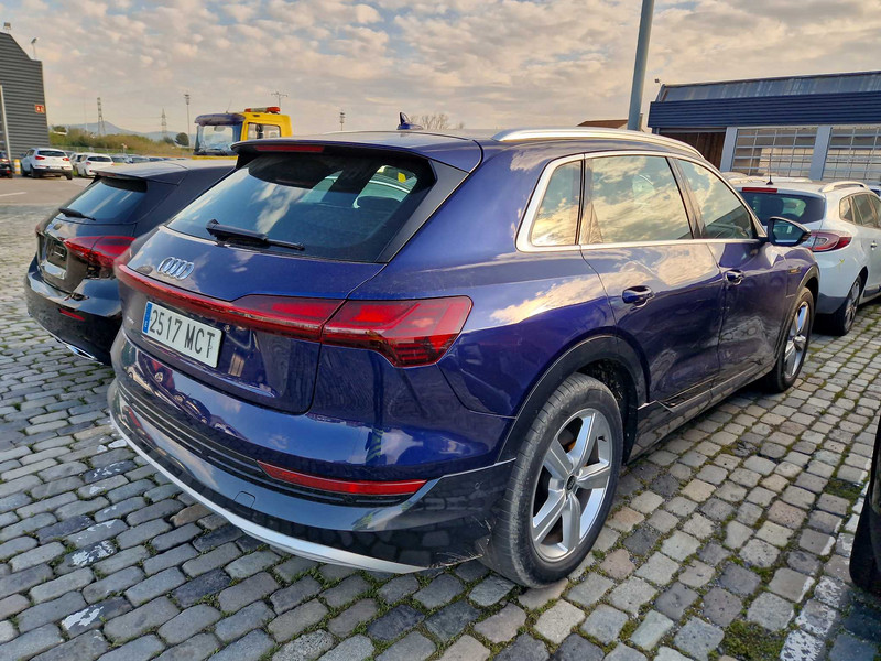 Foto Audi E-TRON 3