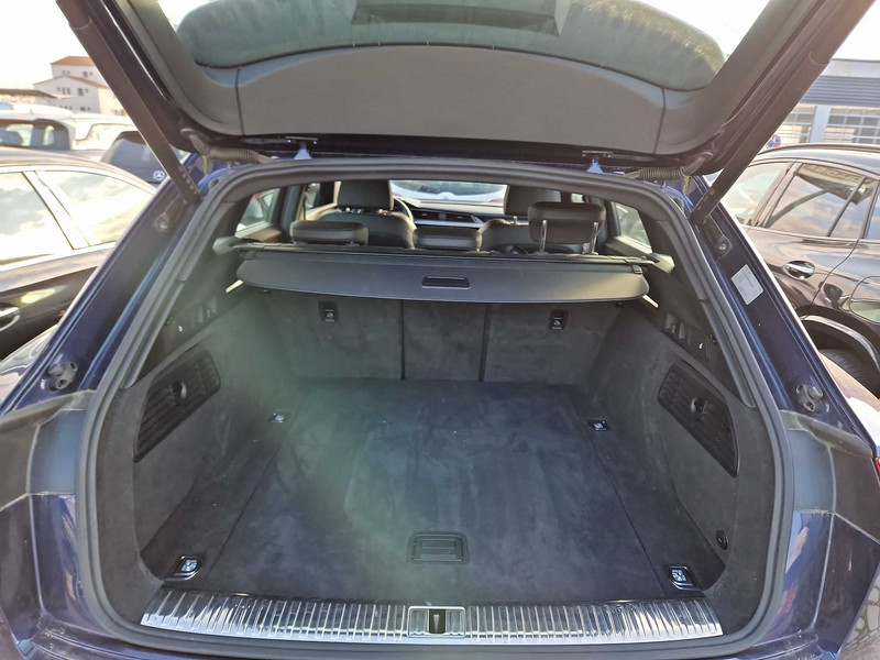 Foto Audi E-TRON 16
