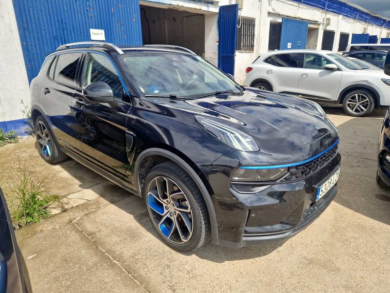 Foto LYNK & CO 01 4