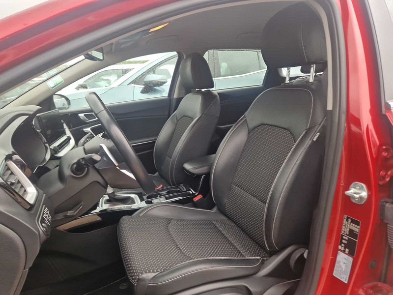 Foto Kia Cee'd Ceed Tourer 1.6 PHEV eDrive Aut. 12