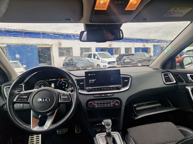 Foto Kia Cee'd Ceed Tourer 1.6 PHEV eDrive Aut. 14