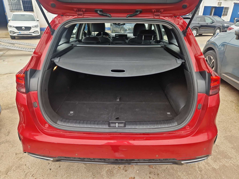 Foto Kia Cee'd Ceed Tourer 1.6 PHEV eDrive Aut. 16