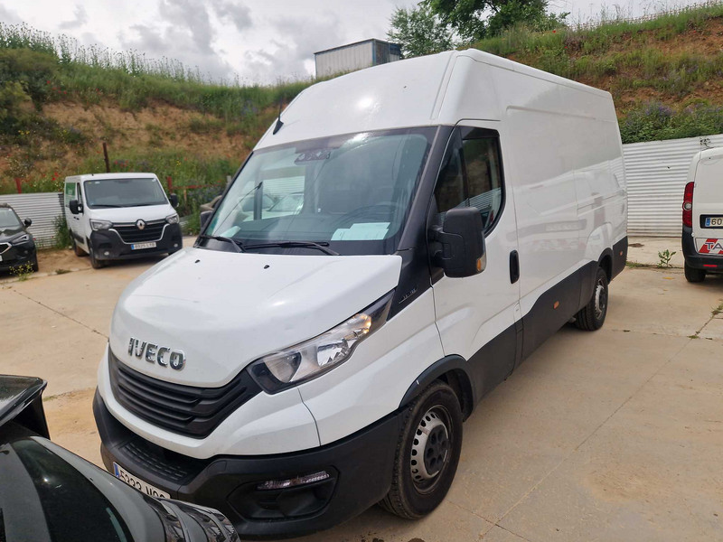 Iveco Daily Furgón 33S16 V 3520L H2 12.0 156